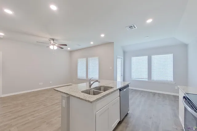 $1,750 | 112 SANTIAGO Court, Lafayette, LA 70507