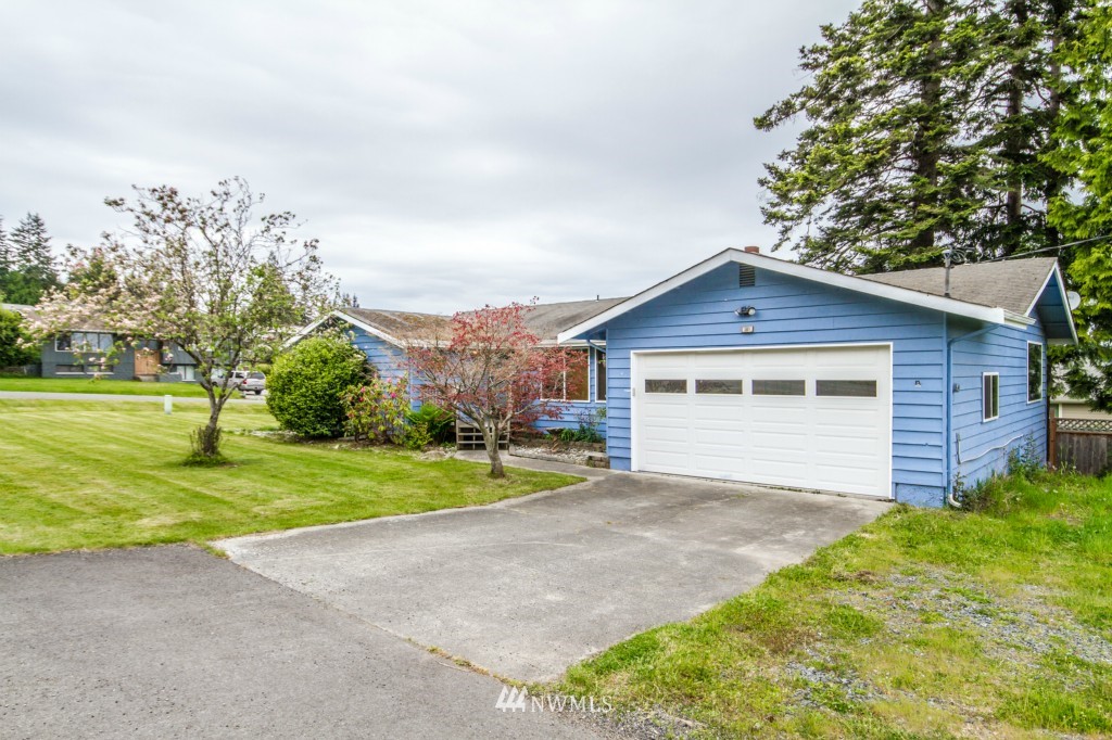 3881 Taylor Road Oak Harbor, WA 98277 - Photo 1 of 24 Gallery Image 1
