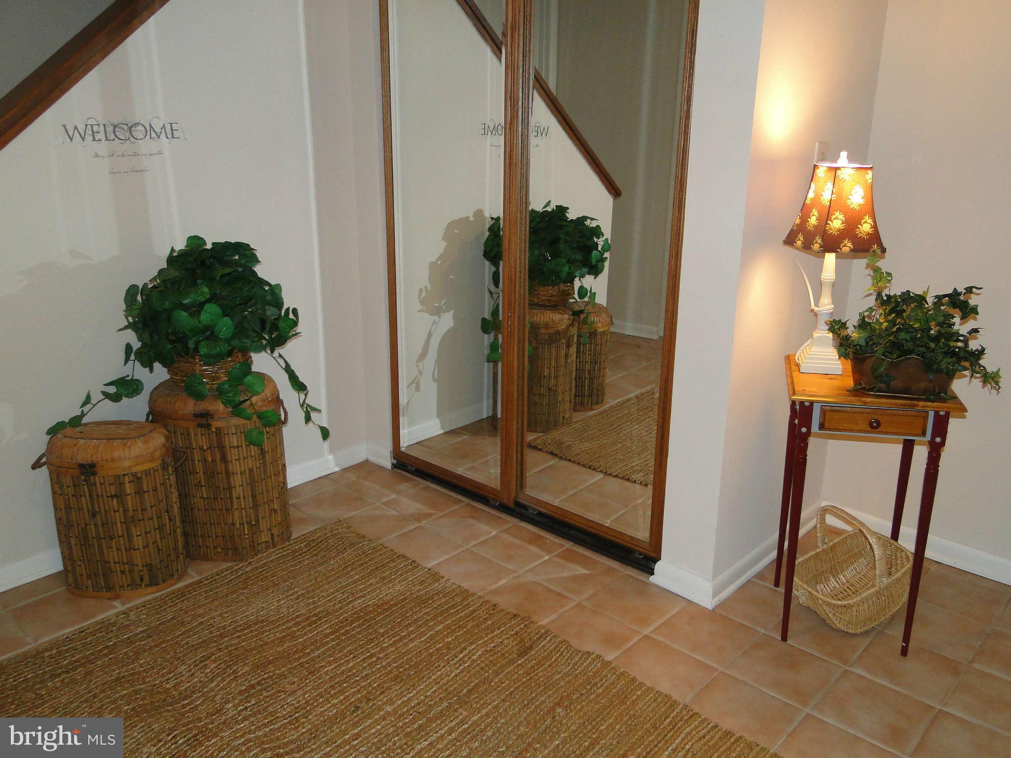 9422 Clocktower Lane Columbia, MD 21046 - Photo 2 of 28 Ample entry with access to garage and utility room