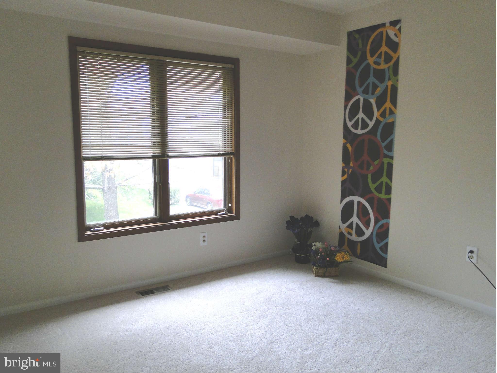 9422 Clocktower Lane Columbia, MD 21046 - Photo 19 of 28 Second bedroom