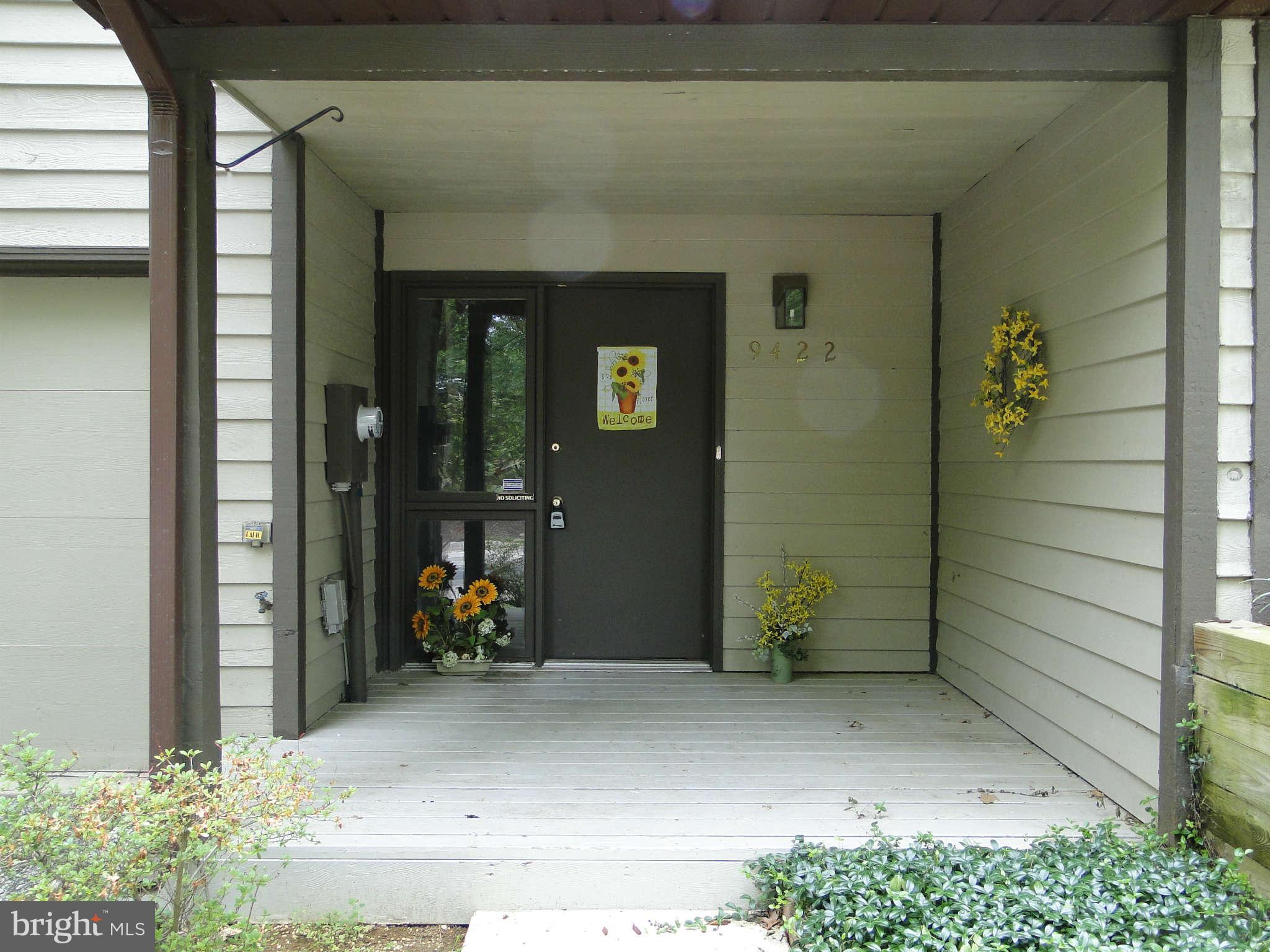 9422 Clocktower Lane Columbia, MD 21046 - Photo 3 of 28 Front porch..visit with your neighbors
