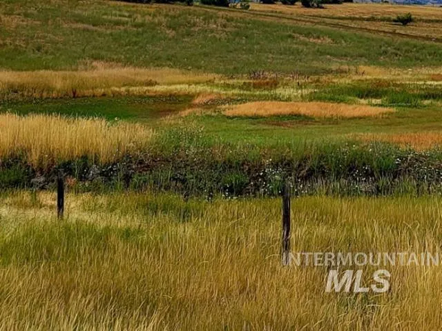 $385,000 | 2230 Kilborn Lane, Mesa, ID 83643