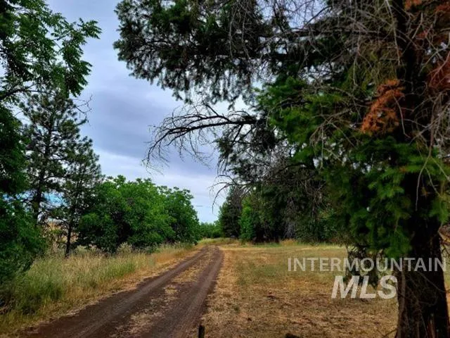 $385,000 | 2230 Kilborn Lane, Mesa, ID 83643