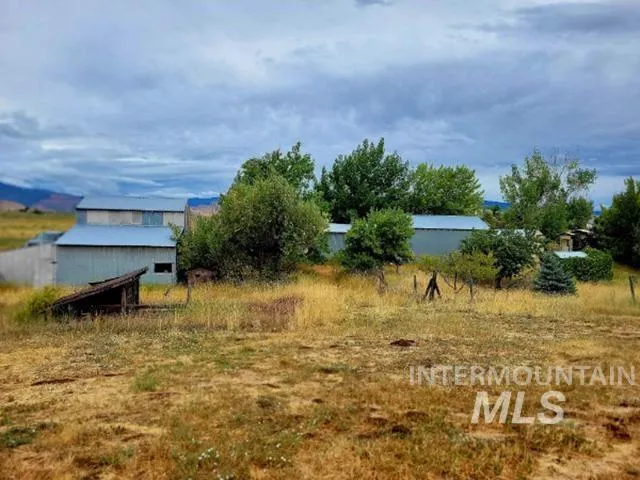 $385,000 | 2230 Kilborn Lane, Mesa, ID 83643
