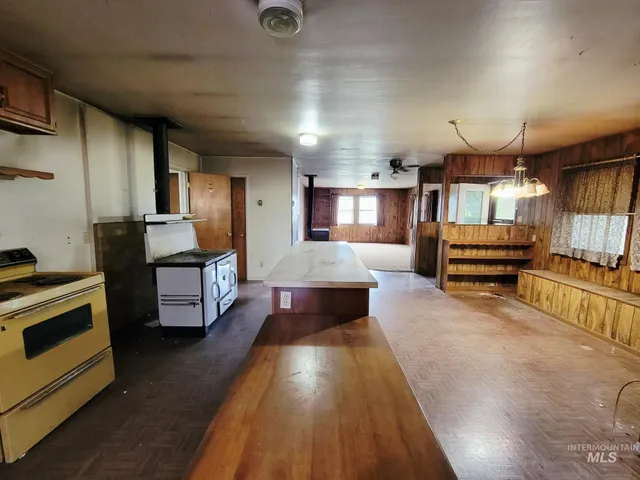 $385,000 | 2230 Kilborn Lane, Mesa, ID 83643