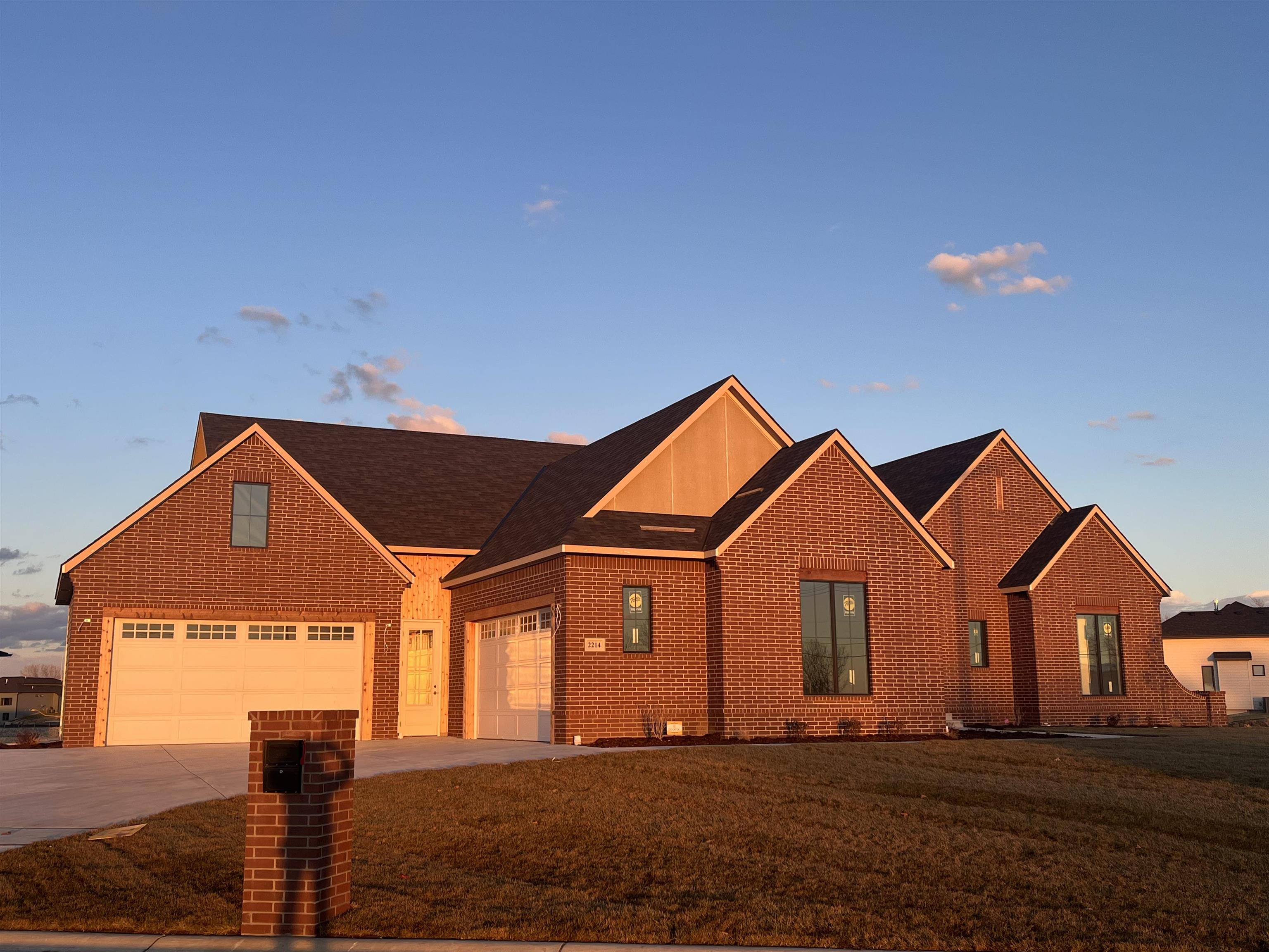 2214 Emmalyn Circle Wichita, KS 67205 - Photo 2 of 2