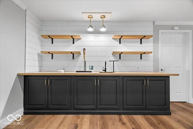 $579,000 | 8313 Skipjack Drive, Indianapolis, IN 46236