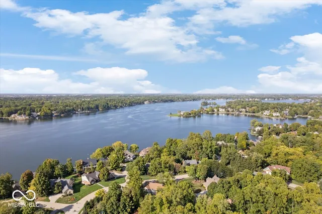 $599,000 | 8313 Skipjack Drive, Indianapolis, IN 46236