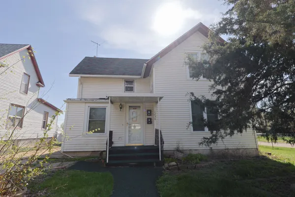 $120,000 | 1234 West Street, Rockford, IL 61102