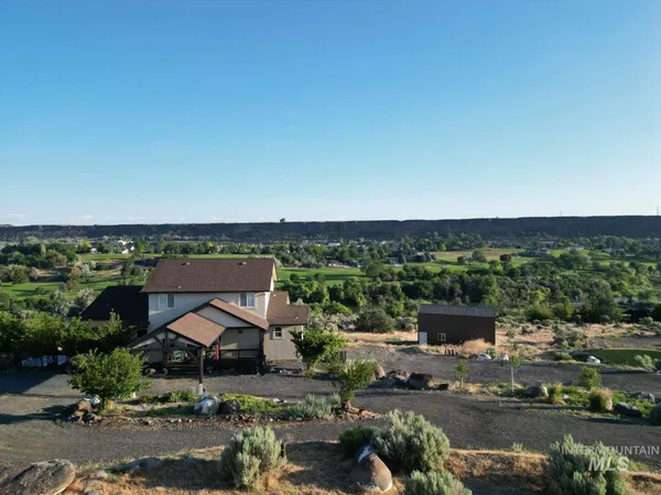 $879,990 | 1422 River View Lane, Buhl, ID 83316