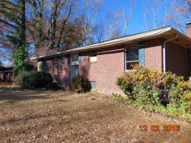 123 Glendale Road Northwest Rome, GA 30165 - Photo 2 of 13 DSC00655