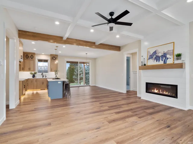 $529,000 | 9186 East Snow White Road, Cromwell, IN 46732