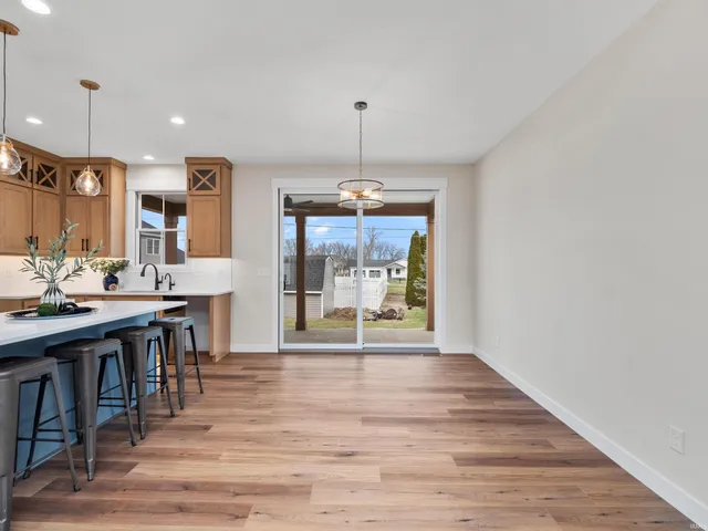 $529,000 | 9186 East Snow White Road, Cromwell, IN 46732