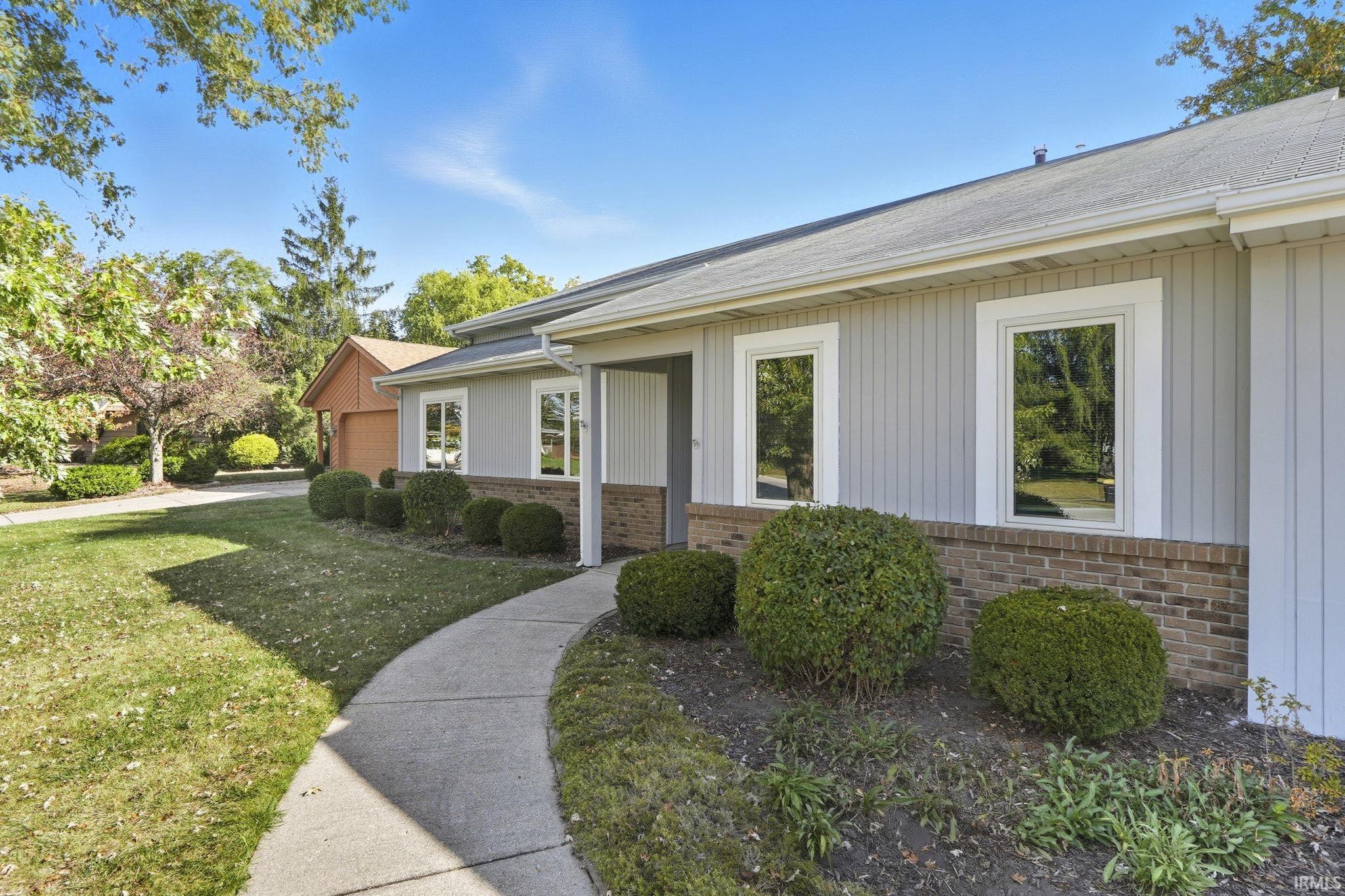 2721 Red Butte Cove Fort Wayne, IN 46804 - Photo 2 of 25