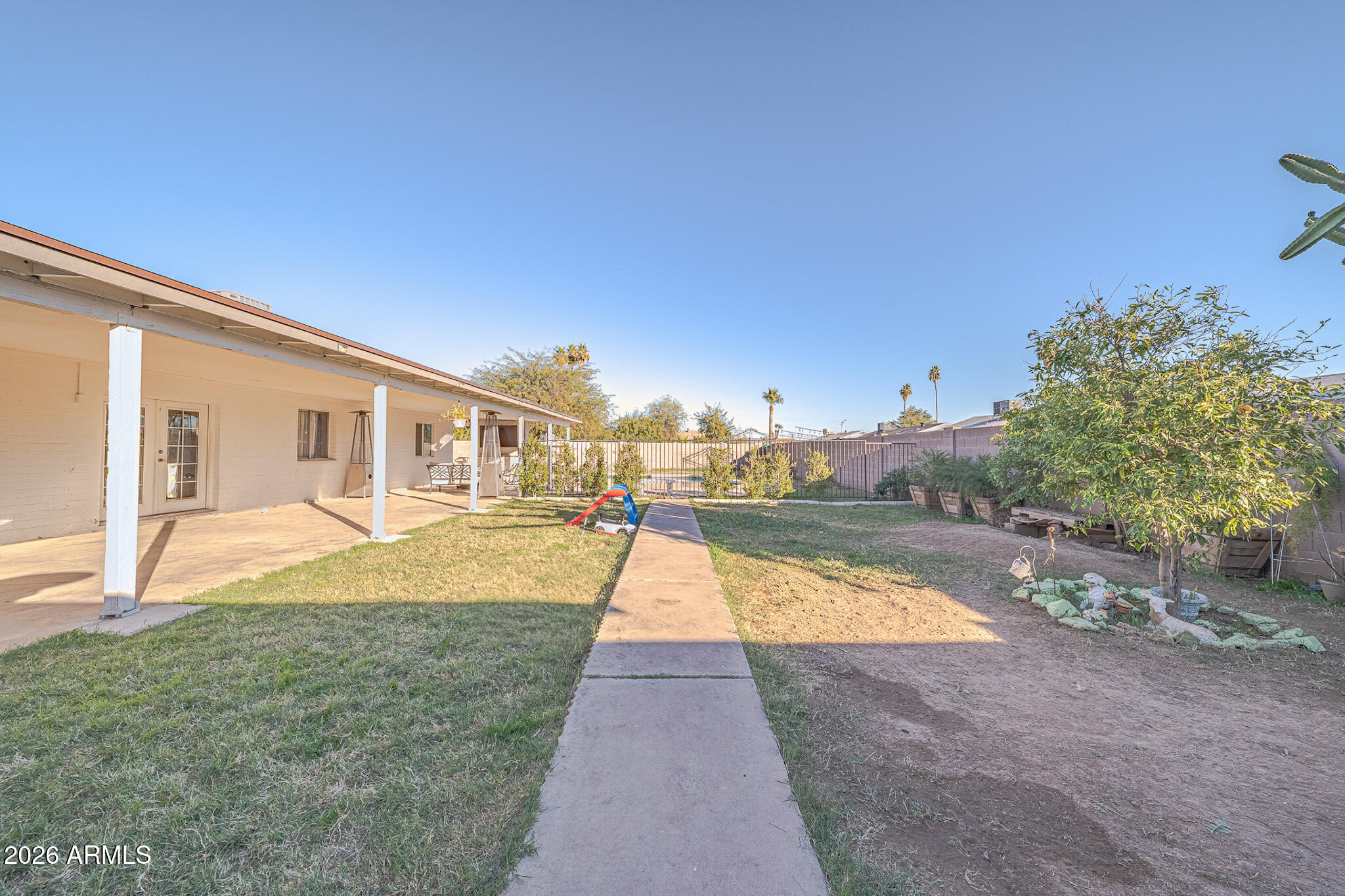 6321 West Cheery Lynn Road Phoenix, AZ 85033 - Photo 16 of 22 IMG_3666