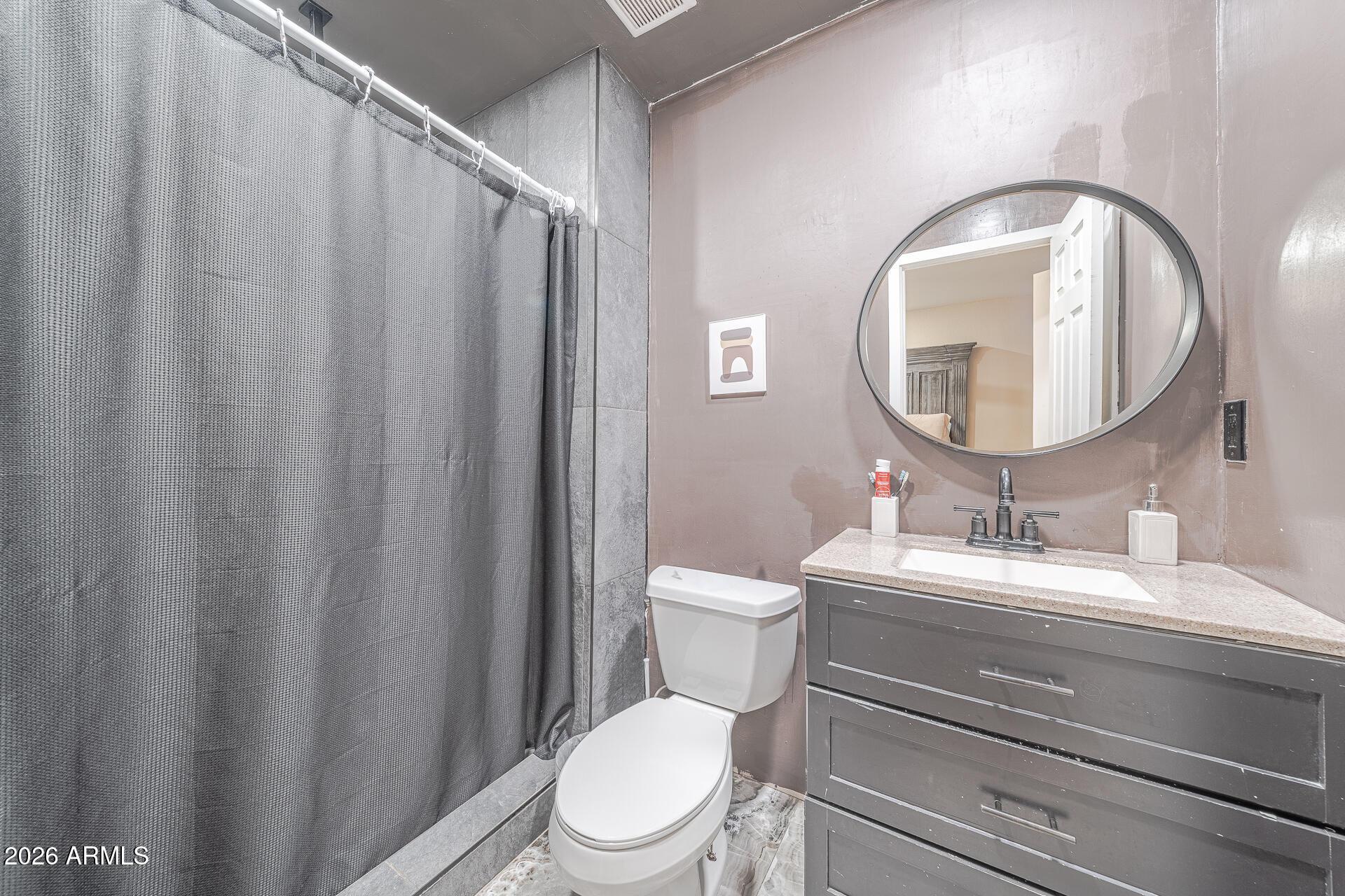 6321 West Cheery Lynn Road Phoenix, AZ 85033 - Photo 8 of 22 _DSC9874-HDR