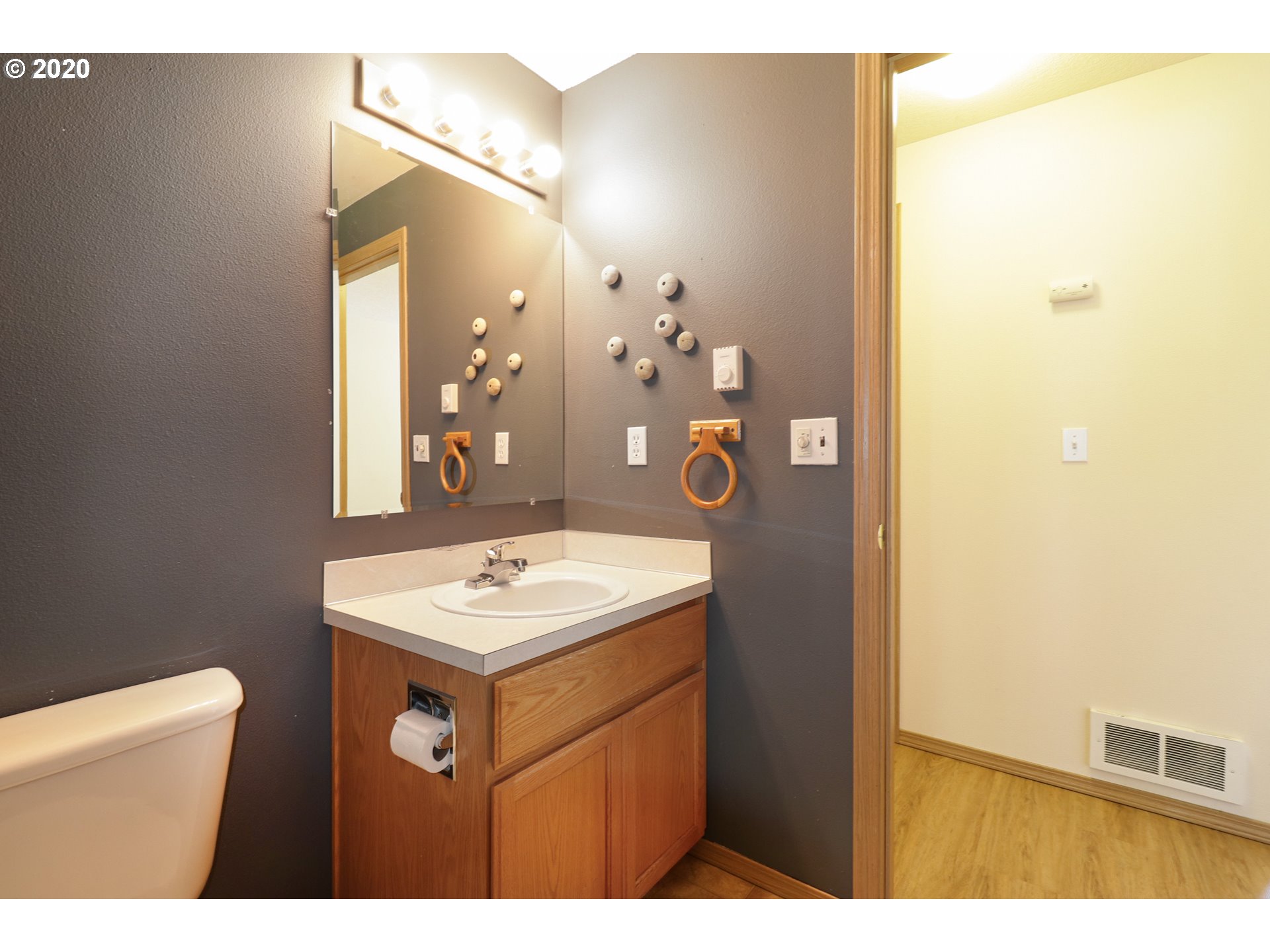 25825 South Fallsview Road Beavercreek, OR 97004 - Photo 15 of 32 Gallery Image 15