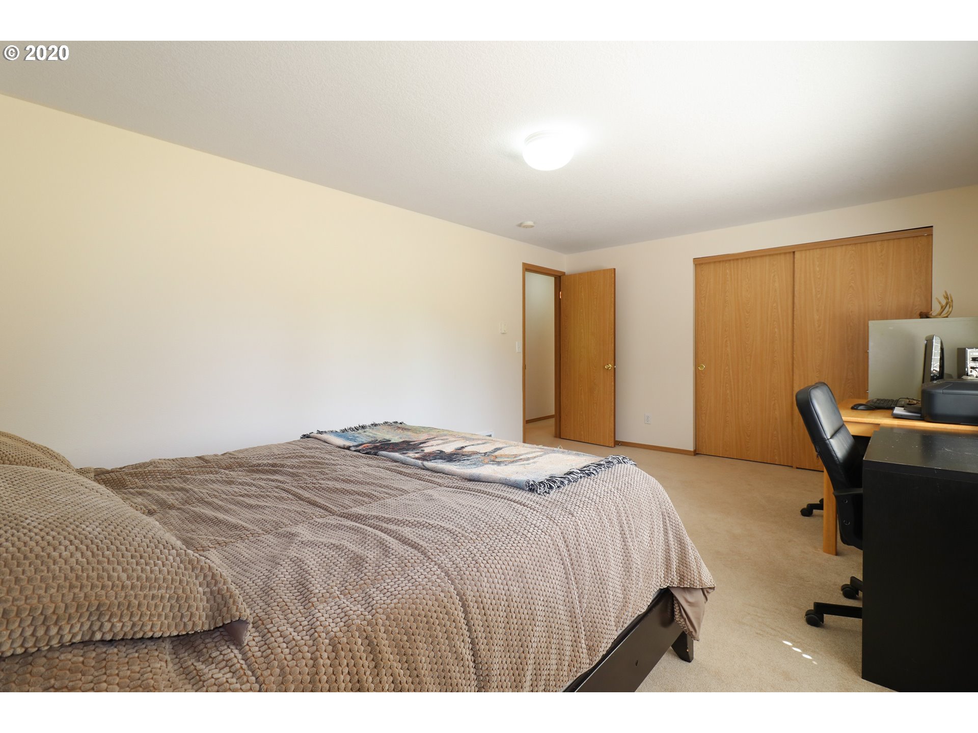 25825 South Fallsview Road Beavercreek, OR 97004 - Photo 22 of 32 Gallery Image 22