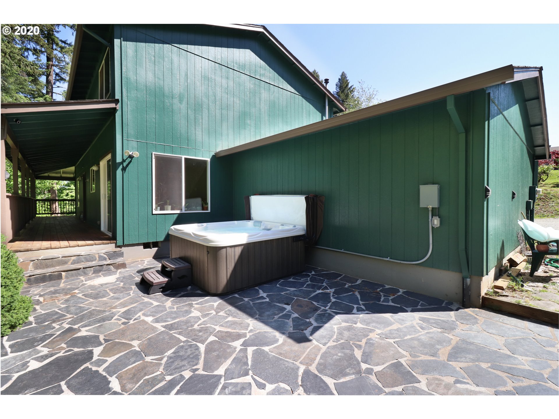 25825 South Fallsview Road Beavercreek, OR 97004 - Photo 26 of 32 Gallery Image 26