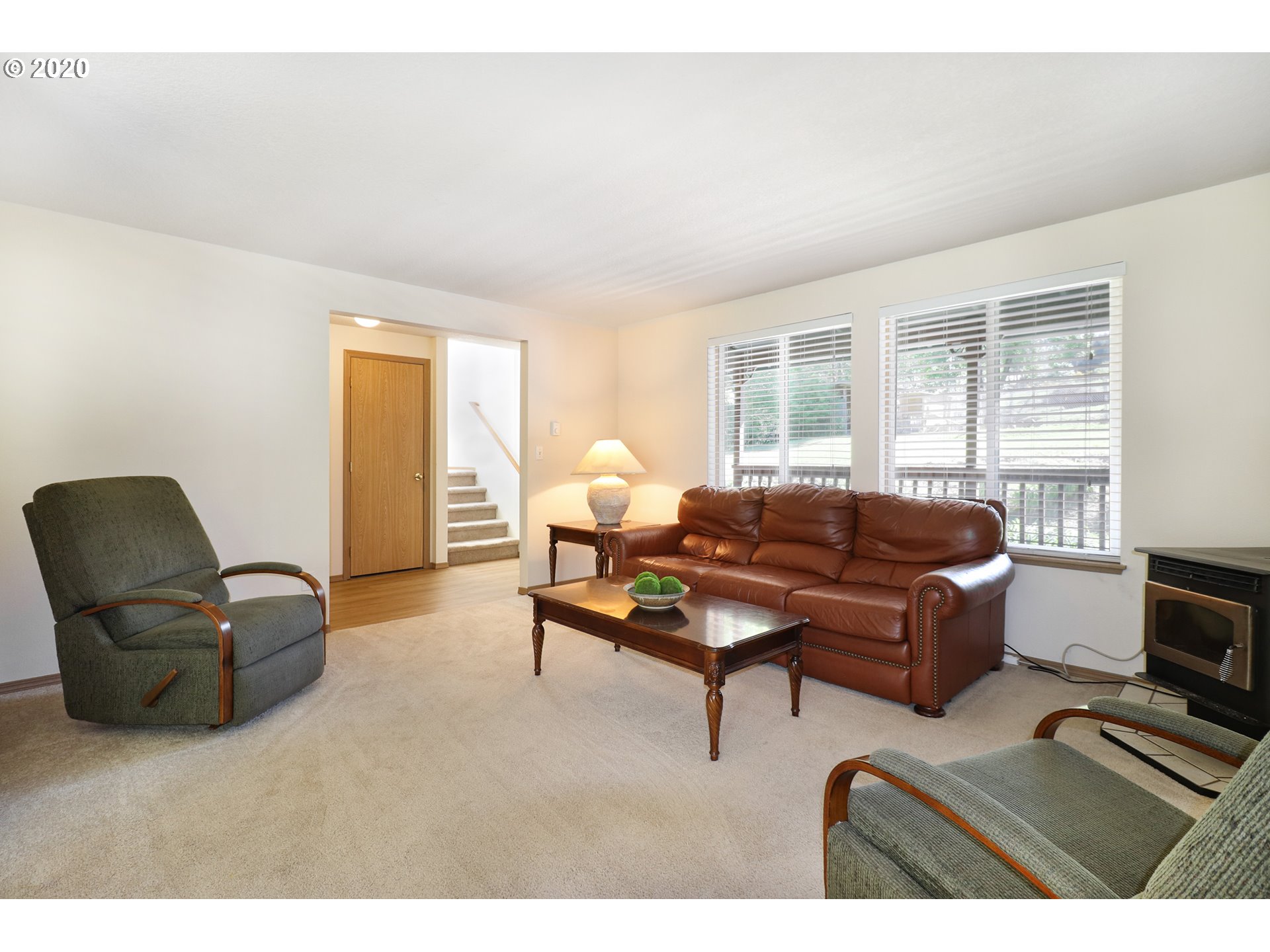 25825 South Fallsview Road Beavercreek, OR 97004 - Photo 6 of 32 Gallery Image 6