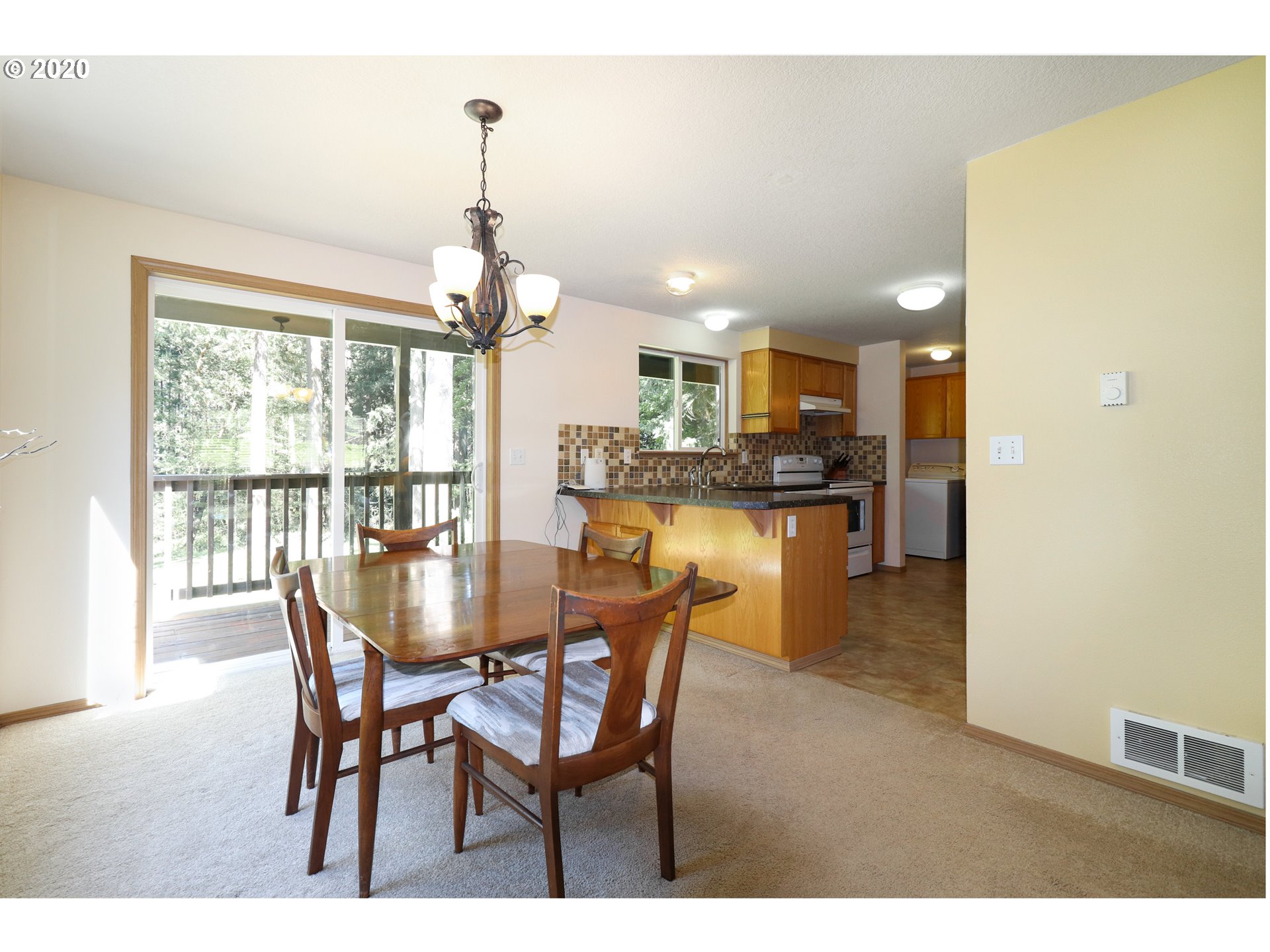 25825 South Fallsview Road Beavercreek, OR 97004 - Photo 9 of 32 Gallery Image 9