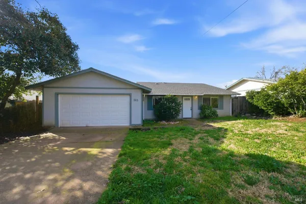 $300,000 | 345 Ave A, Lakeport, CA 95453