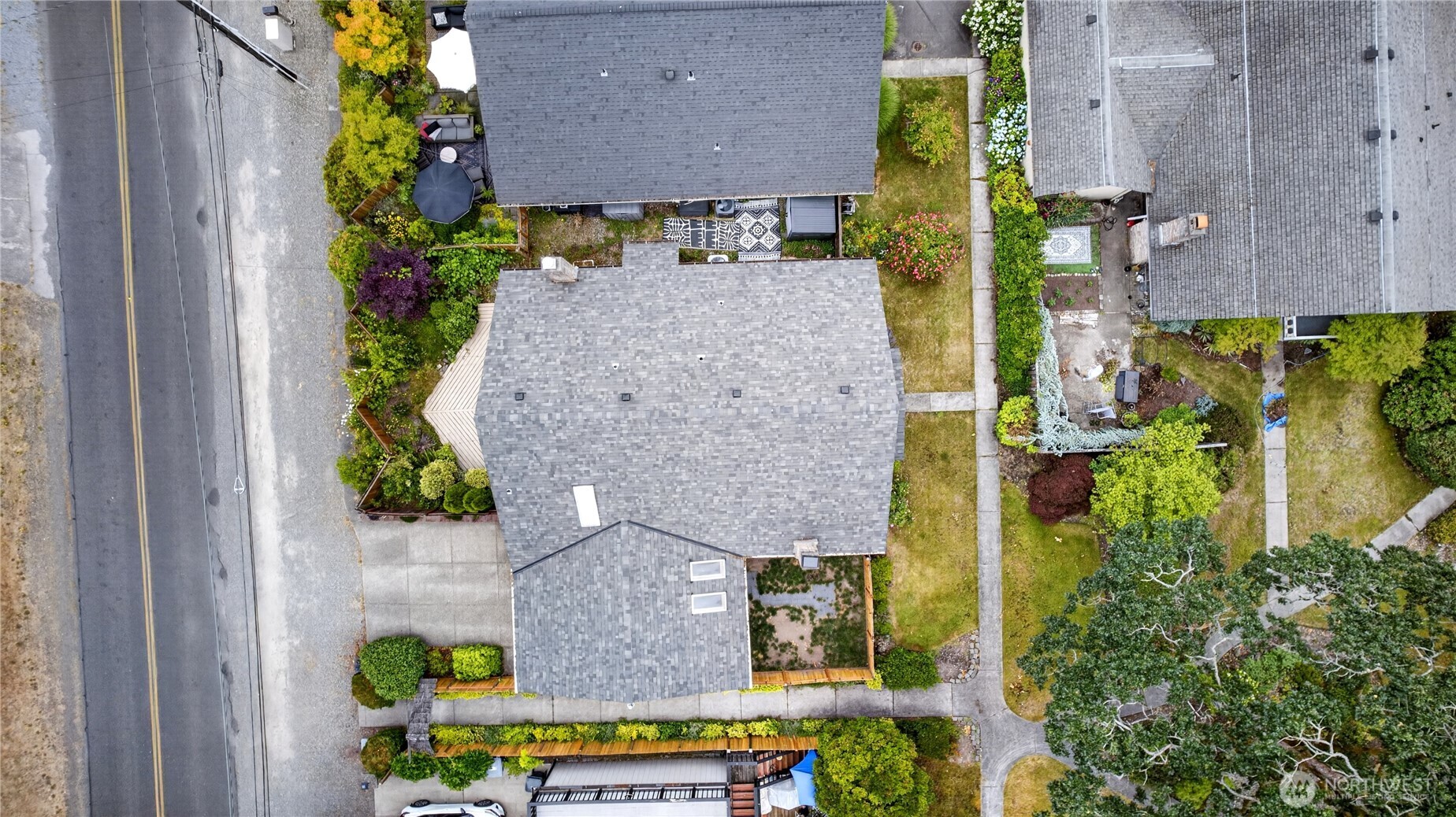 6502 Avondale Road Southwest, Unit 4 Lakewood, WA 98499 - Photo 32 of 34