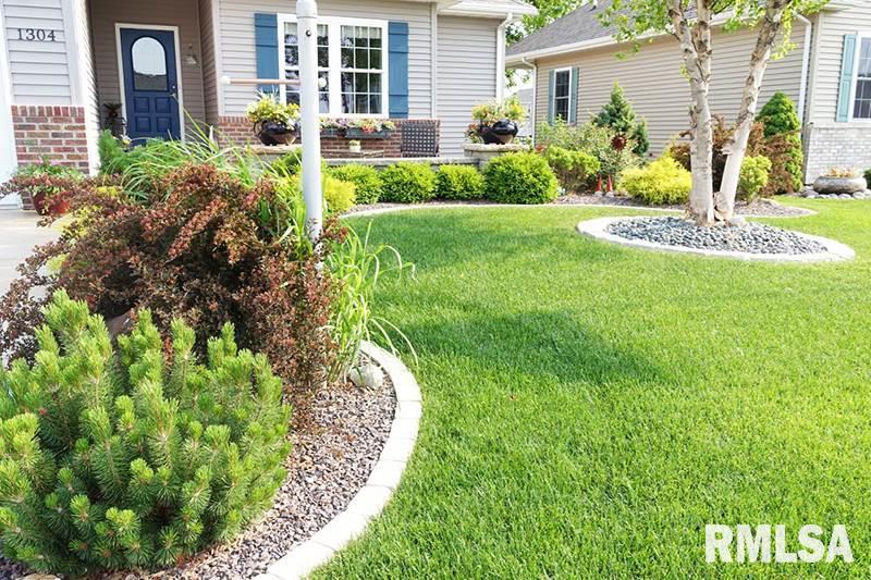 1304 Santa Fe Road Washington, IL 61571 - Photo 2 of 35 Gallery Image 2