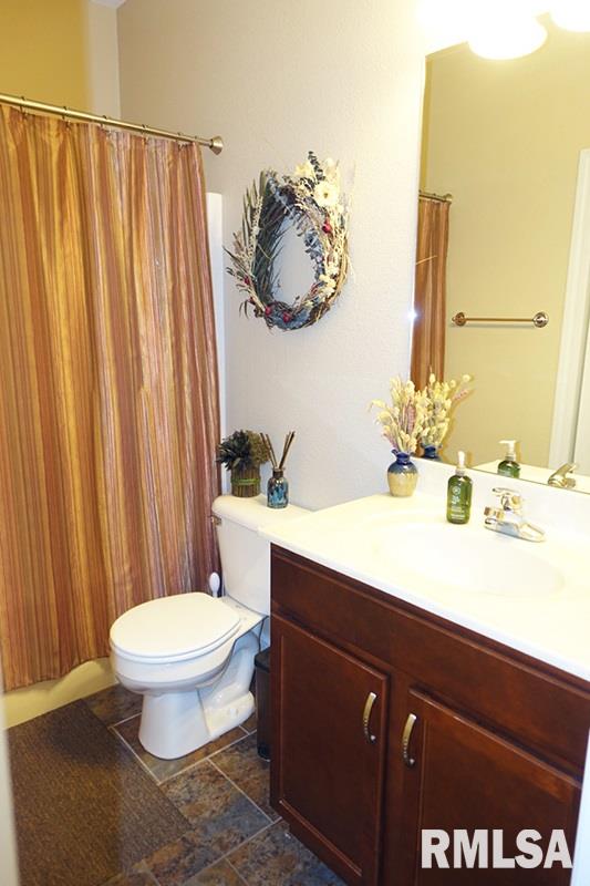1304 Santa Fe Road Washington, IL 61571 - Photo 23 of 35 Gallery Image 23