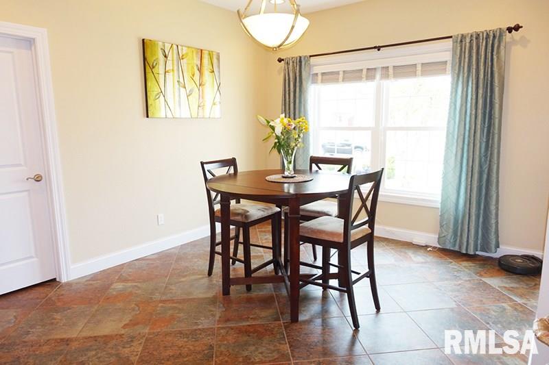 1304 Santa Fe Road Washington, IL 61571 - Photo 7 of 35 Gallery Image 7