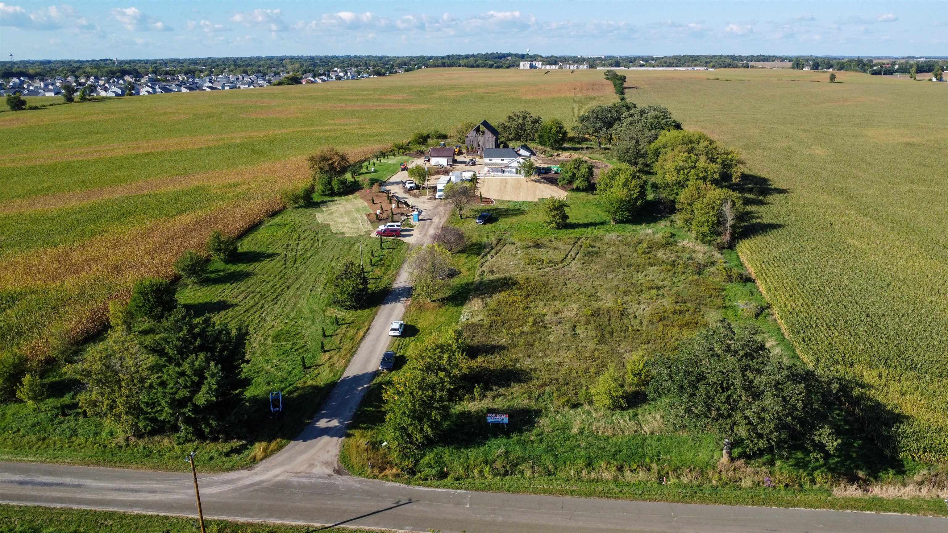 2430 Bailey Road Sun Prairie, WI 53590 - Photo 3 of 4