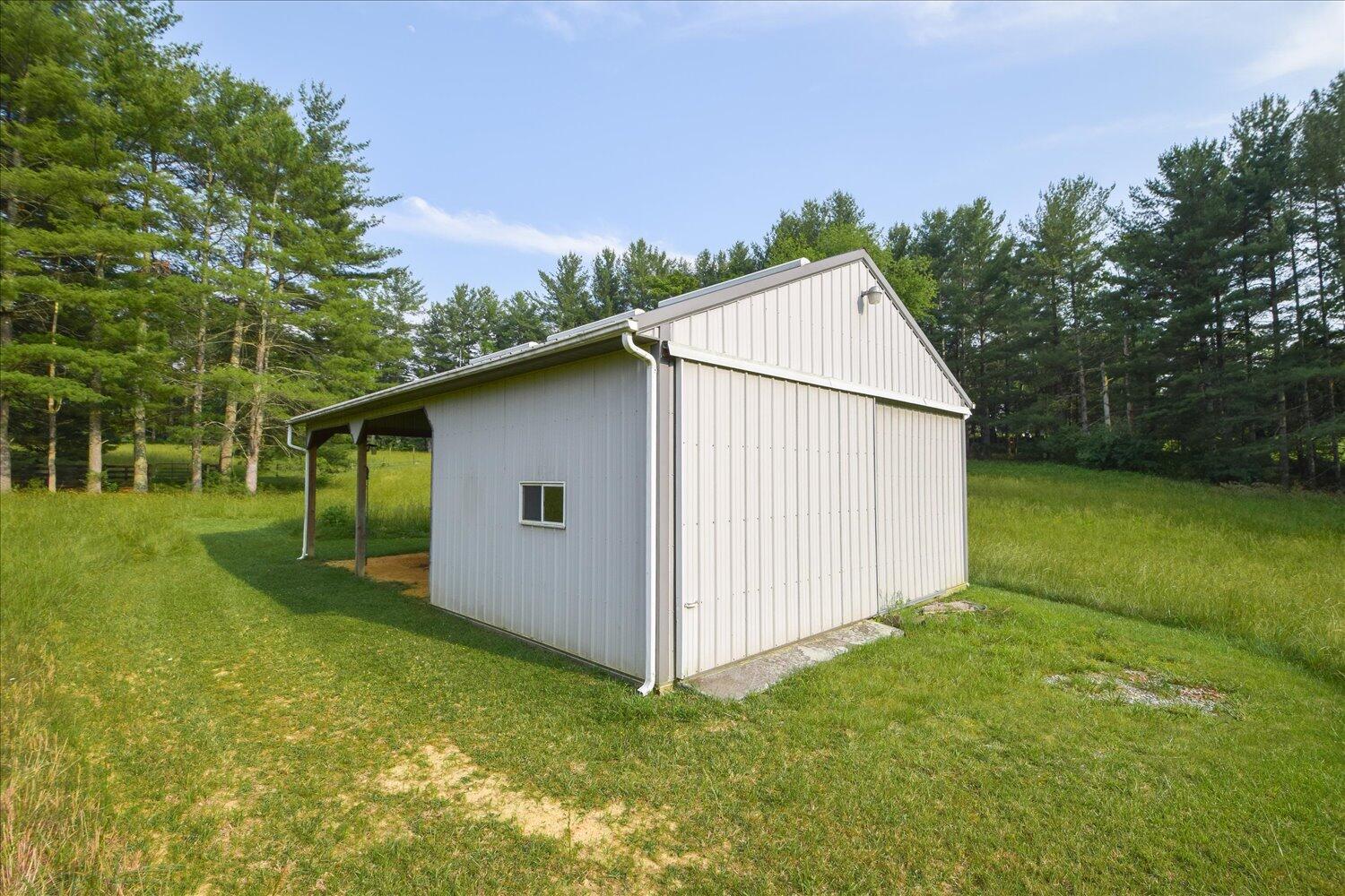 569 Sprinkle Road Fincastle, VA 24090 - Photo 40 of 59 31-569 Sprinkle-31