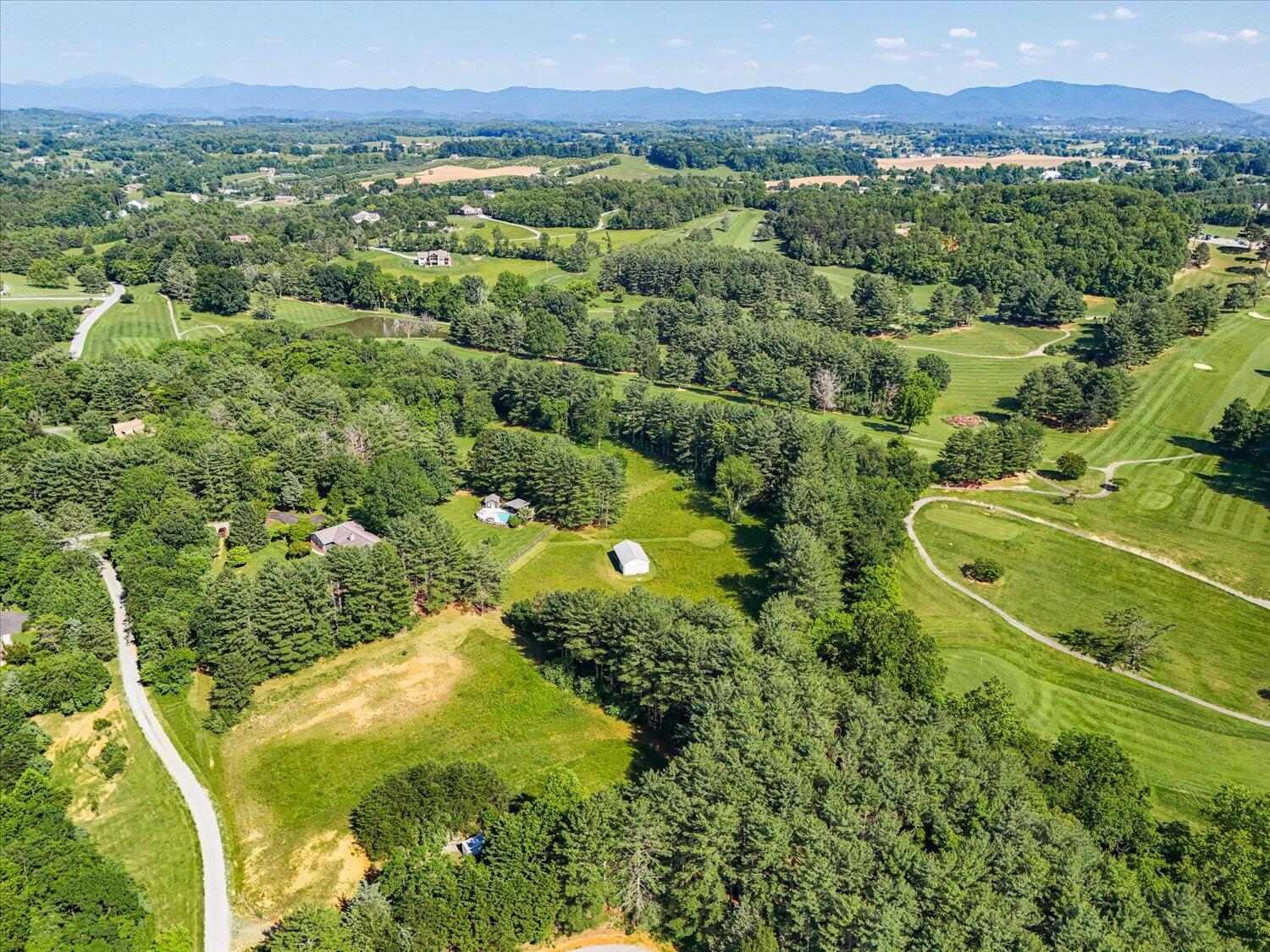 569 Sprinkle Road Fincastle, VA 24090 - Photo 53 of 59 51-569 Sprinkle-51