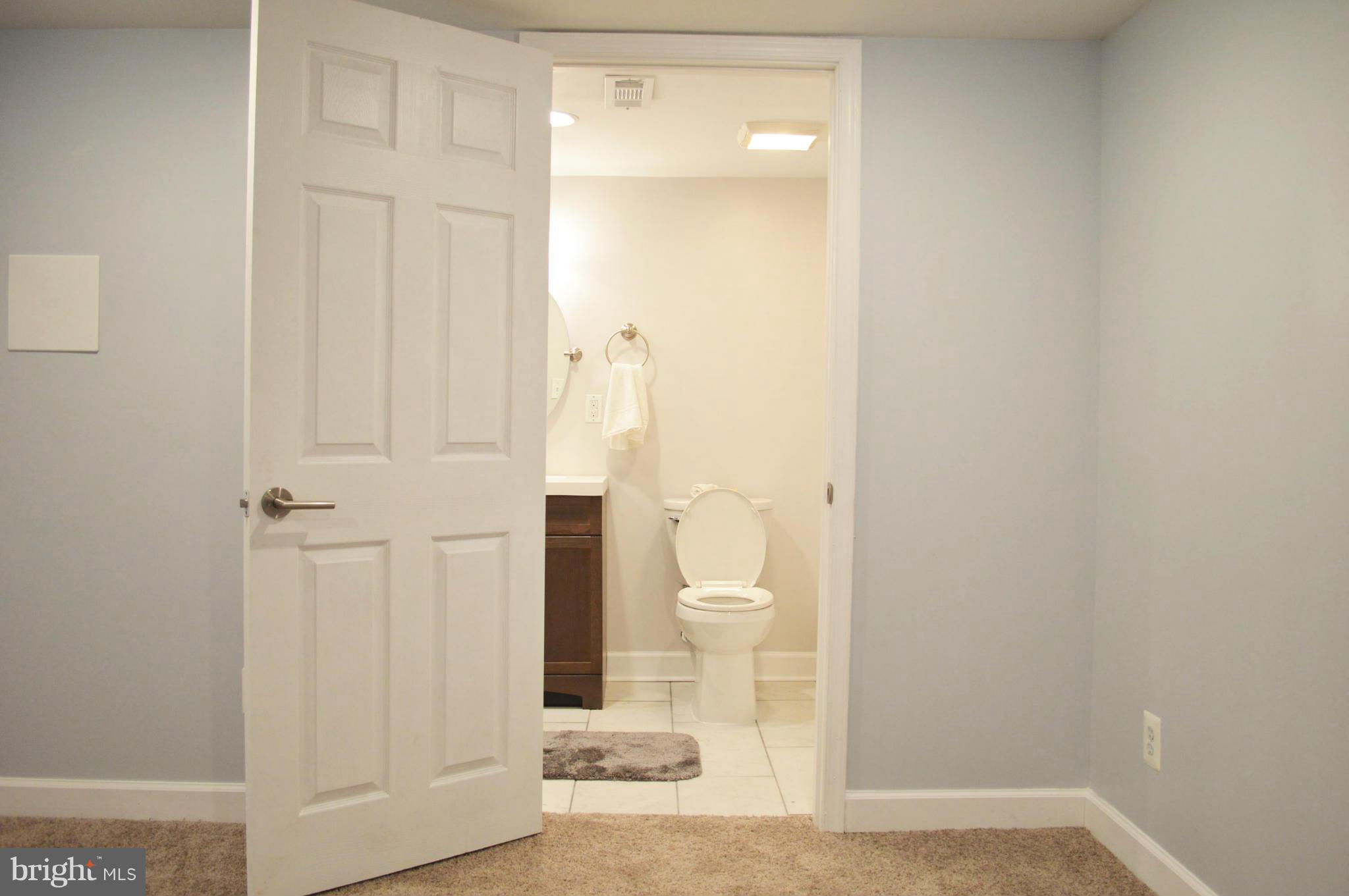 8134 North Boundary Road Baltimore, MD 21222 - Photo 27 of 30 Bath