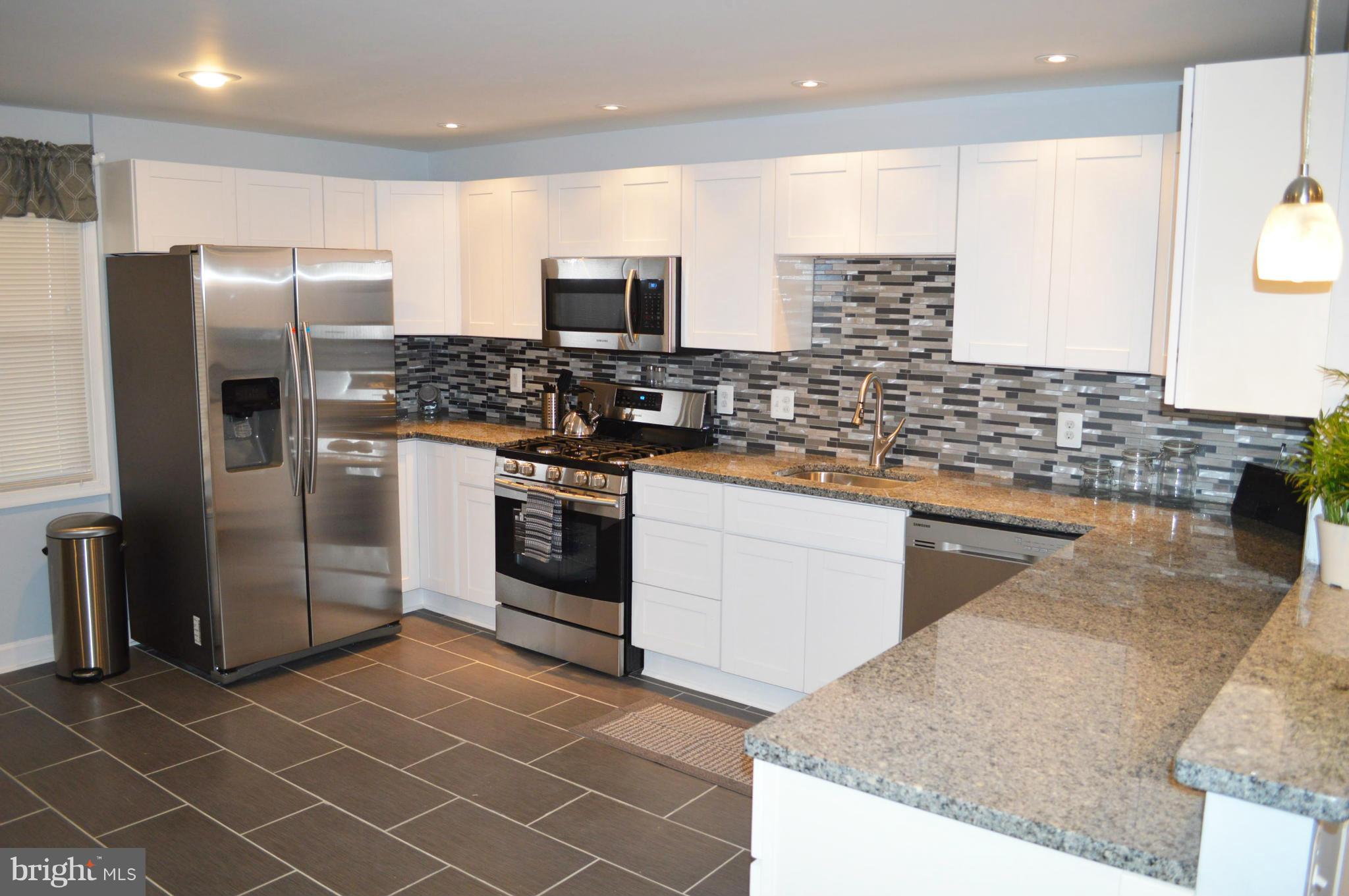 8134 North Boundary Road Baltimore, MD 21222 - Photo 8 of 30 Kitchen