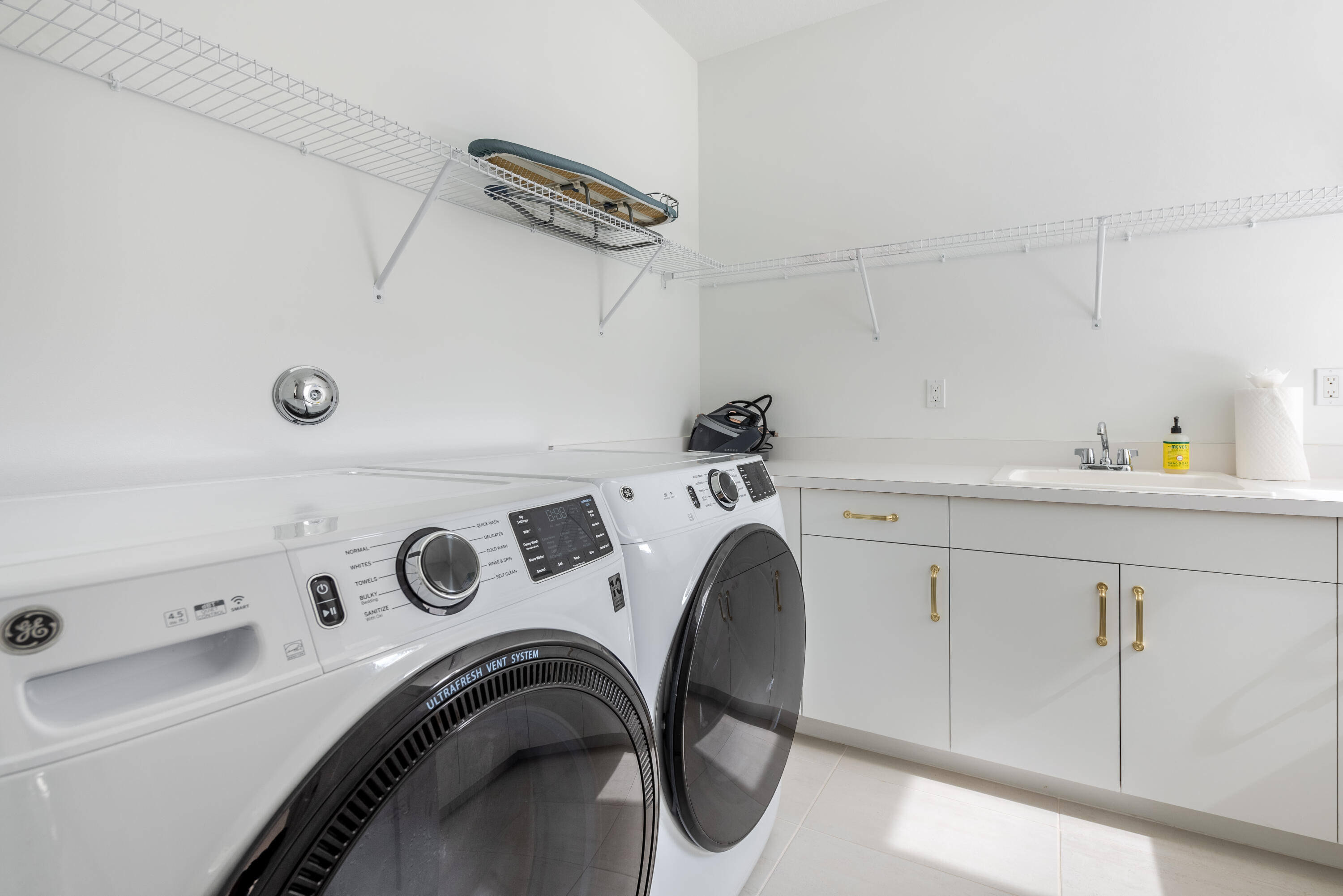 8131 Laurel Falls Drive Boca Raton, FL 33496 - Photo 28 of 46 Laundry Room