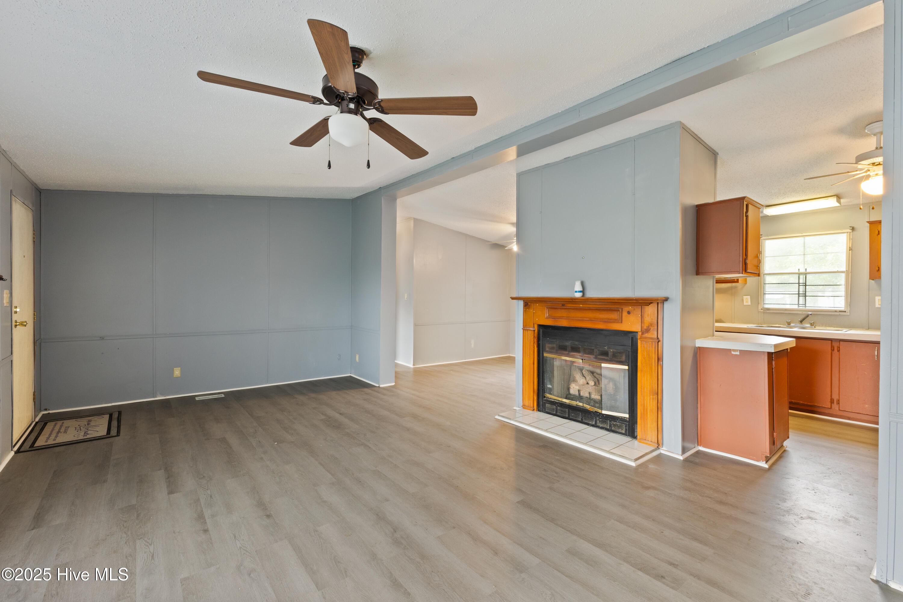 1461 Core Point Road Blounts Creek, NC 27814 - Photo 10 of 37 Family Room