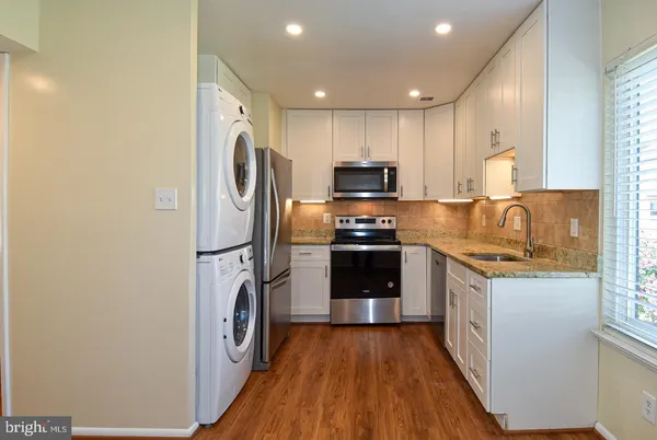$2,800 | 1809 Westwind Way, Unit 56, McLean, VA 22102