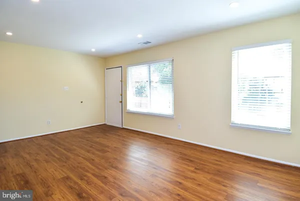 $2,800 | 1809 Westwind Way, Unit 56, McLean, VA 22102
