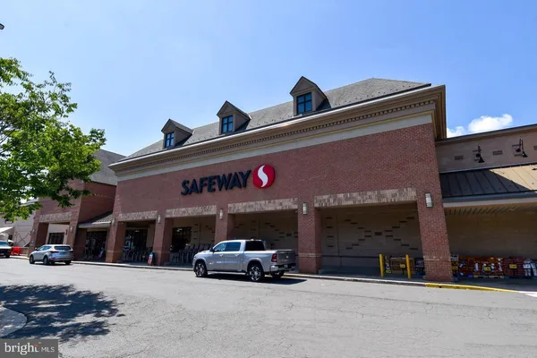 $2,800 | 1809 Westwind Way, Unit 56, McLean, VA 22102