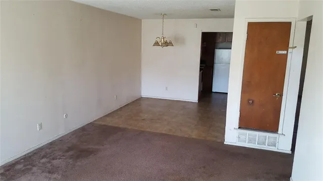 $1,350 | 1037 Southmoor Drive, Arlington, TX 76010