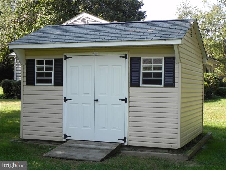 593 Kings Road Yardley, PA 19067 - Photo 14 of 17 Gallery Image 14