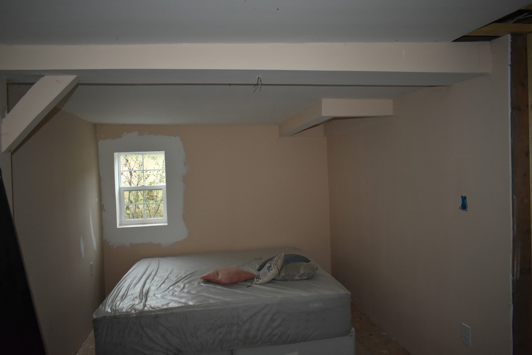 256 Maggart Road Elmwood, TN 38560 - Photo 15 of 25 a bedroom with a bed and window