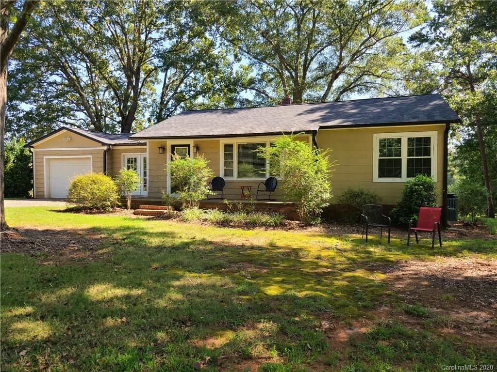 1704 Rhyne Road Dallas, NC 28034 - Photo 1 of 33 Gallery Image 1