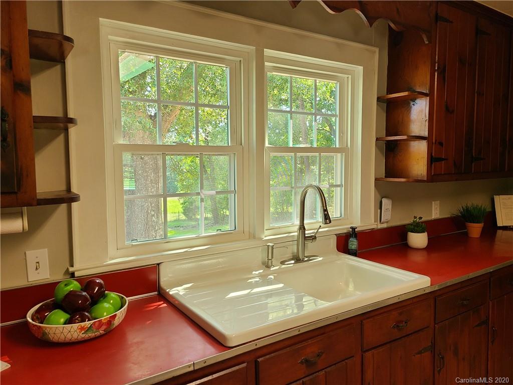 1704 Rhyne Road Dallas, NC 28034 - Photo 15 of 33 Gallery Image 15