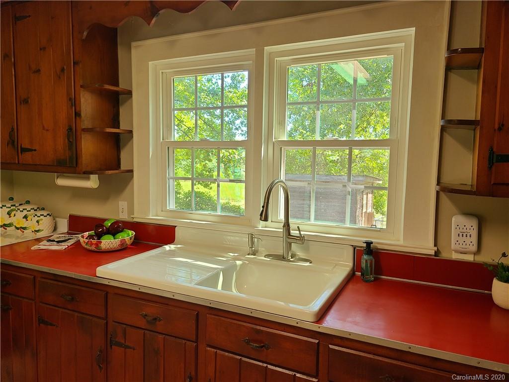 1704 Rhyne Road Dallas, NC 28034 - Photo 16 of 33 Gallery Image 16