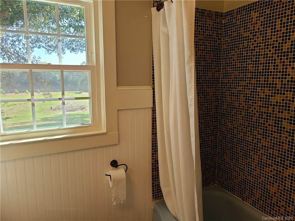 1704 Rhyne Road Dallas, NC 28034 - Photo 20 of 33 Gallery Image 20