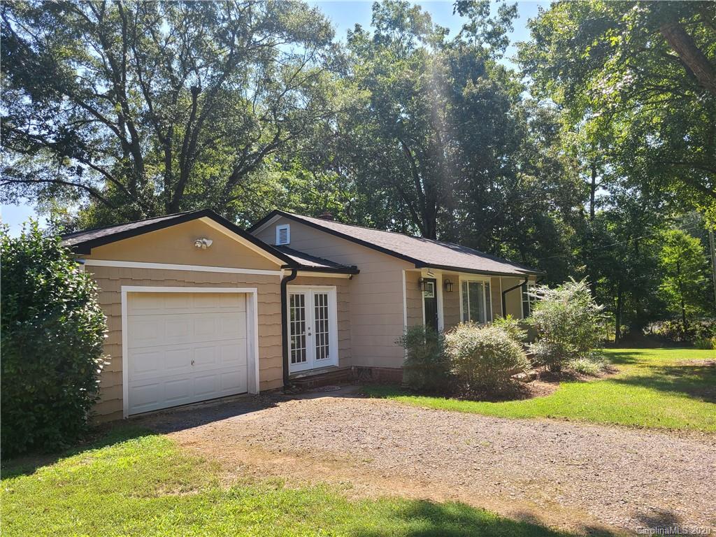 1704 Rhyne Road Dallas, NC 28034 - Photo 4 of 33 Gallery Image 4