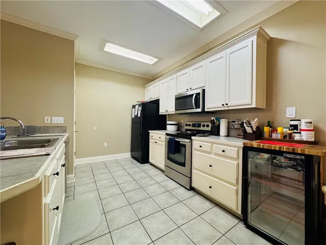 $1,900 | 5578 Arialo Drive, Baton Rouge, LA 70820