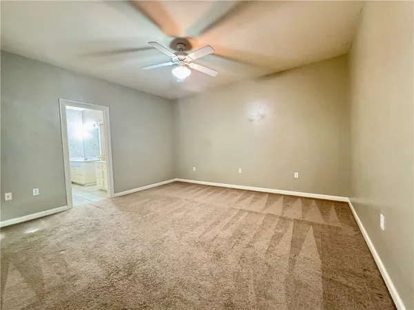 $2,100 | 5578 Arialo Drive, Baton Rouge, LA 70820